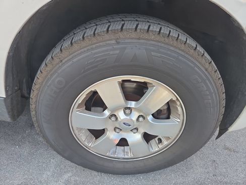 Used 2012 Ford Escape Limited FWD image 2
