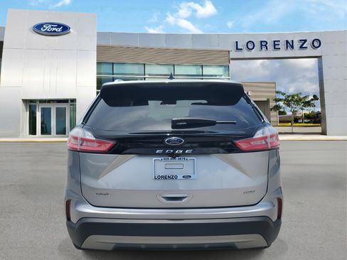 Used 2022 Ford Edge SEL image 5