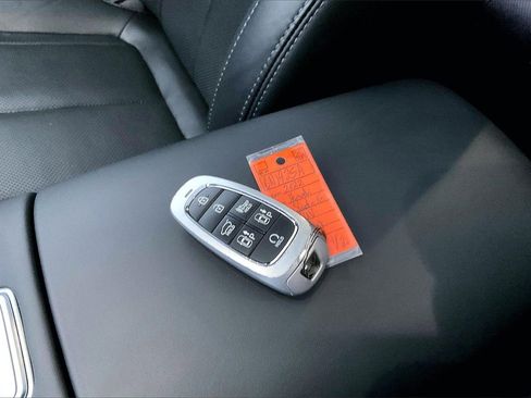 Used 2022 Hyundai Santa Fe Calligraphy image 34