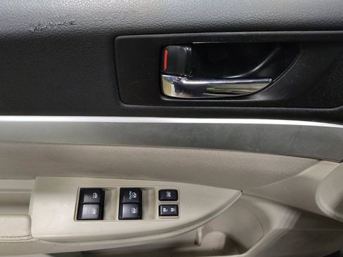 Used 2014 Subaru Outback 2.5i image 27
