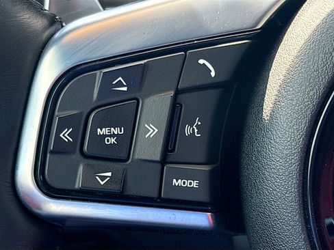 Used 2019 Jaguar F-TYPE R image 32