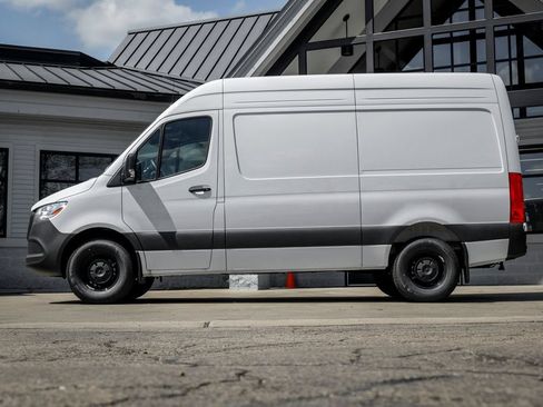Used 2026 Mercedes-Benz Sprinter 2500 image 3