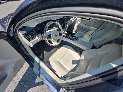 Used 2023 Volvo S60 T8 Plus AWD/4WD image 8