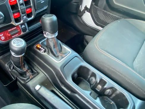 Used 2022 Jeep Gladiator Mojave w/ Trailer Tow Package image 24