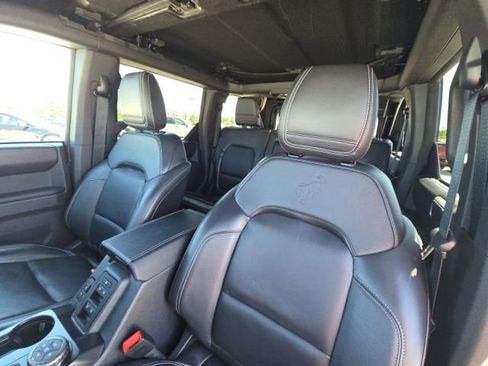 Used 2025 Ford Bronco Outer Banks w/ Sasquatch Package image 24