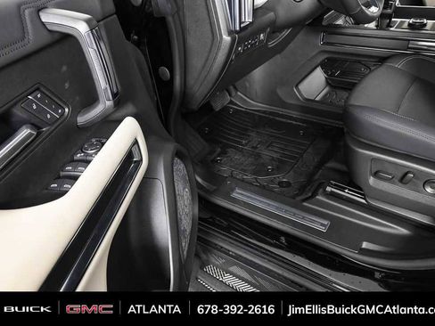 New 2026 GMC Hummer EV 4x4 Crew Cab image 8