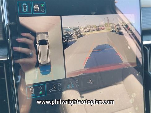 New 2025 GMC Acadia Elevation image 15