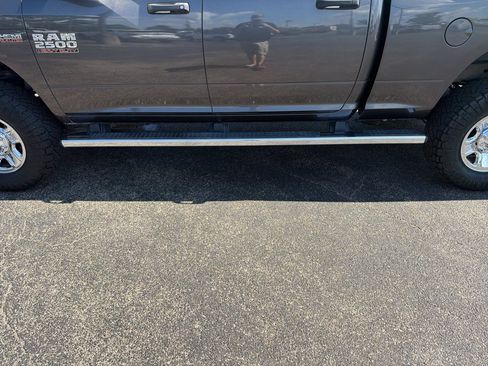 Used 2018 RAM 2500 Tradesman w/ Chrome Appearance Group AWD/4WD image 12