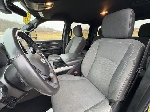 Used 2024 RAM 3500 Big Horn w/ Sport Appearance Package image 35