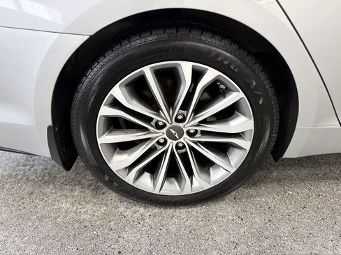 Used 2017 Genesis G80 3.8 w/ Option Group 03 image 27