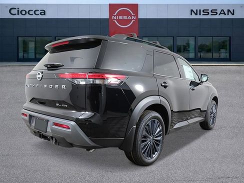 New 2026 Nissan Pathfinder SL w/ SL Premium Package AWD/4WD image 5