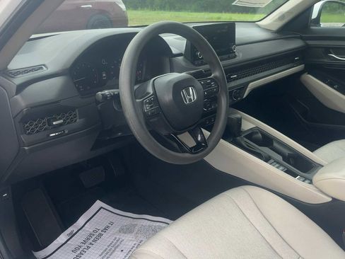 Used 2024 Honda Accord EX image 13