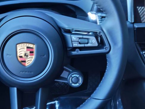 New 2026 Porsche Macan GTS image 17