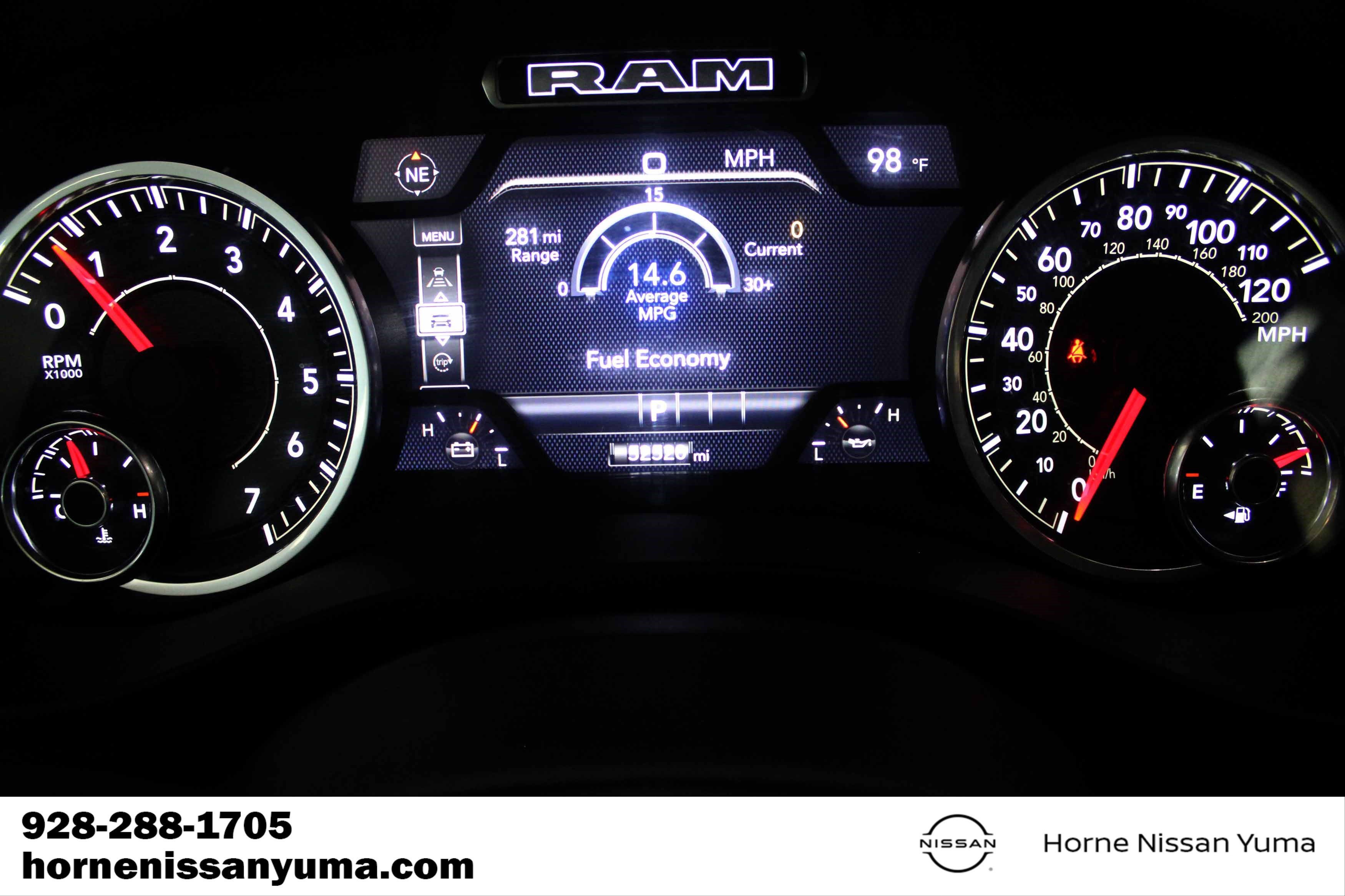 Used 2025 RAM 1500 Laramie AWD/4WD image 9