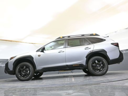 Used 2025 Subaru Outback Wilderness image 39