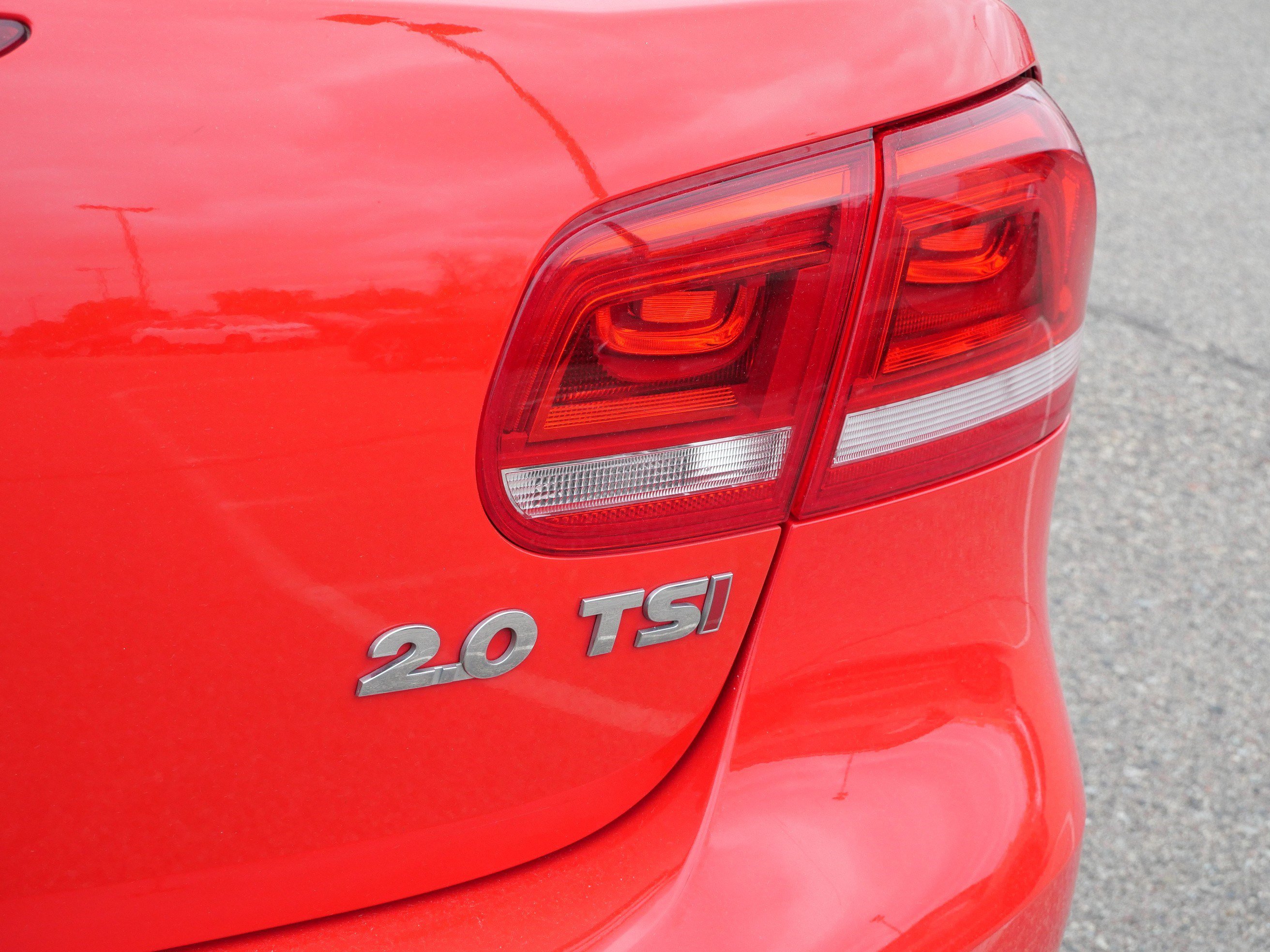Used 2015 Volkswagen Eos Komfort FWD image 18