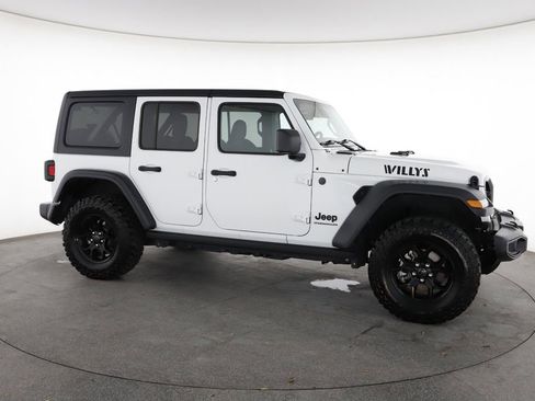 Used 2025 Jeep Wrangler Unlimited Sport AWD/4WD image 15
