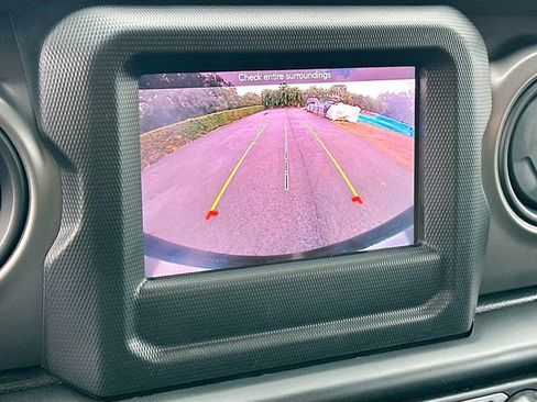 Used 2022 Jeep Wrangler Unlimited Sport S image 13