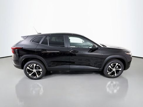 New 2026 Chevrolet Trax RS FWD image 10