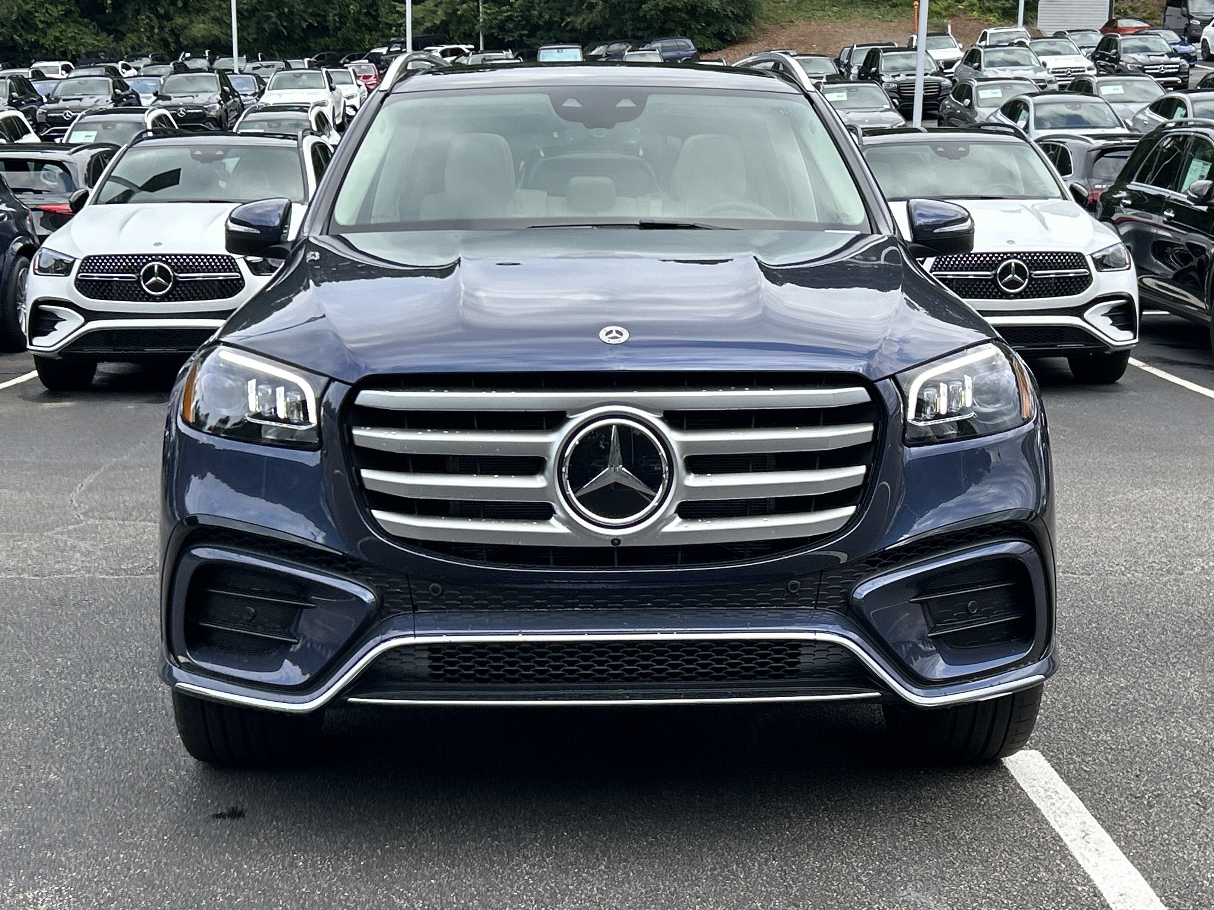 New 2026 Mercedes-Benz GLS 450 4MATIC image 3