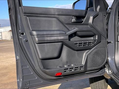 New 2026 Toyota Tacoma SR5 RWD image 10