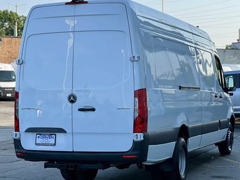 Used 2024 Mercedes-Benz Sprinter 3500 image 5