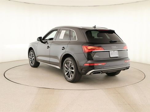 Certified 2023 Audi Q5 2.0T Premium w/ Convenience Package image 4