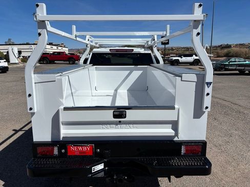 New 2026 GMC Sierra 2500 Pro w/ Convenience Package image 7