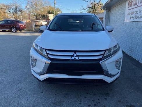 Used 2020 Mitsubishi Eclipse Cross ES FWD image 3