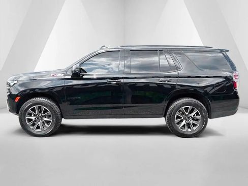 Used 2024 Chevrolet Tahoe Z71 w/ Luxury Package AWD/4WD image 4