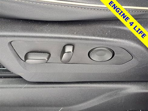 Used 2024 Chevrolet Suburban Premier image 6