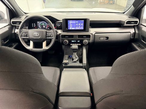 Used 2025 Toyota 4Runner SR5 image 16