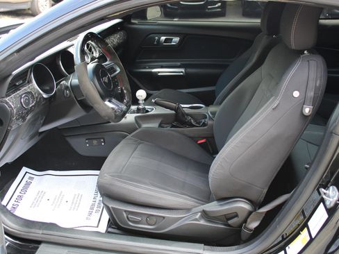 Used 2020 Ford Mustang GT RWD image 23