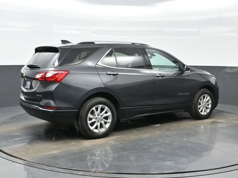 Used 2018 Chevrolet Equinox LT w/ Sun & Infotainment Package image 6