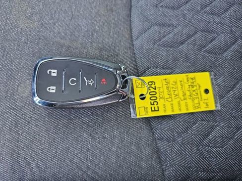 Used 2024 Chevrolet Equinox LT image 27