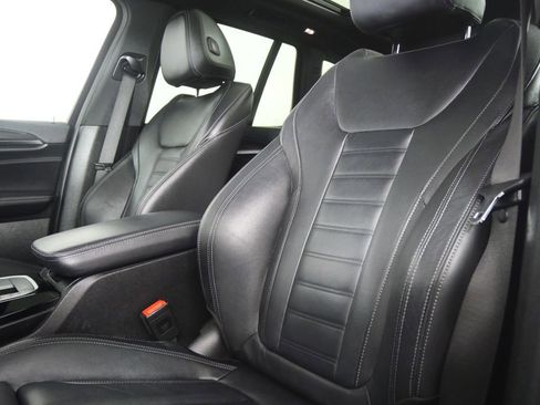 Used 2022 BMW X3 M40i w/ Premium Package image 11