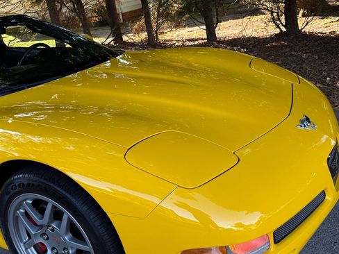 Used 2003 Chevrolet Corvette Z06 w/ Memory Package, 3 Drivers image 32