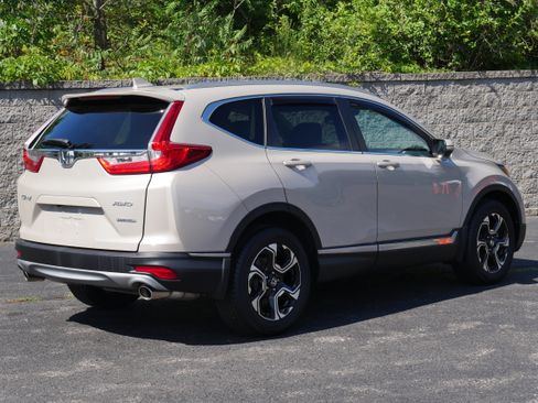 Used 2019 Honda CR-V Touring image 7