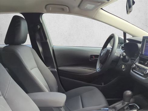 Used 2024 Toyota Corolla LE image 18