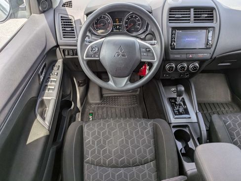 Used 2024 Mitsubishi Outlander Sport ES AWD/4WD image 4