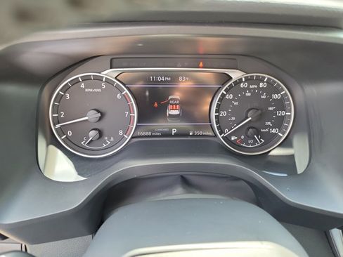 Used 2025 Nissan Rogue SV w/ SV Premium Package FWD image 26