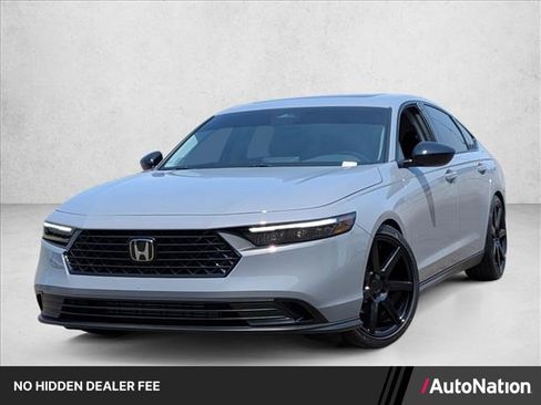Used 2025 Honda Accord SE image 1