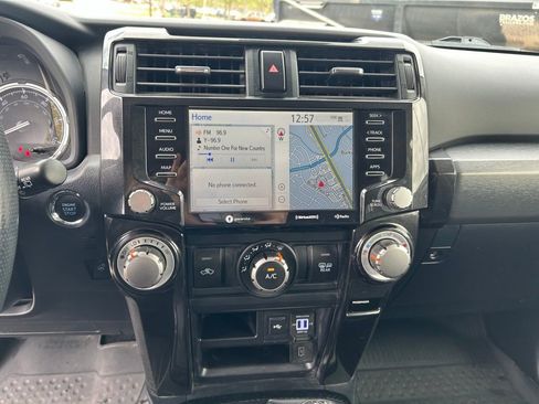 Used 2023 Toyota 4Runner TRD Off-Road Premium w/ Off Road Premium Plus Package AWD/4WD image 15