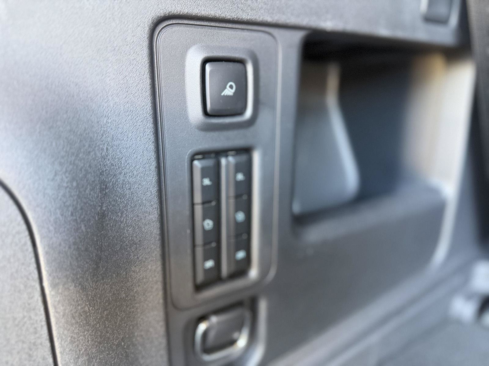 Used 2025 Ford Expedition Tremor AWD/4WD image 23