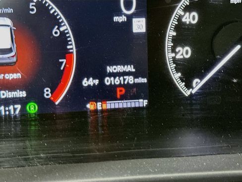 Used 2025 Honda HR-V LX image 13