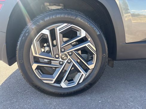 Certified 2025 Hyundai Tucson Limited image 33