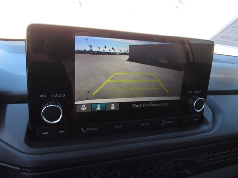 Certified 2023 Honda Accord LX image 18