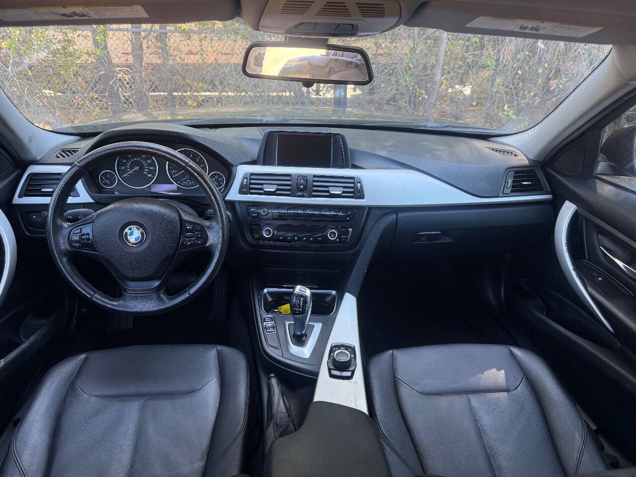 Used 2013 BMW 320i Sedan RWD image 12
