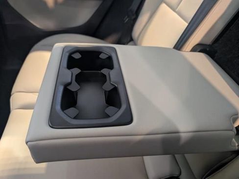 New 2026 Volvo XC40 B5 Plus w/ Protection Package Premier image 25