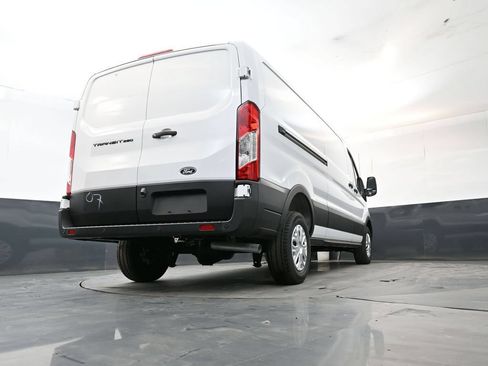 New 2026 Ford Transit 250 Low Roof RWD image 15